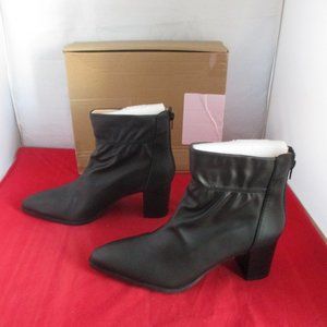 JOURNEE COLLECTION Women's Heddy Bootie $69 - US Size 9 1/2 - Black -#954